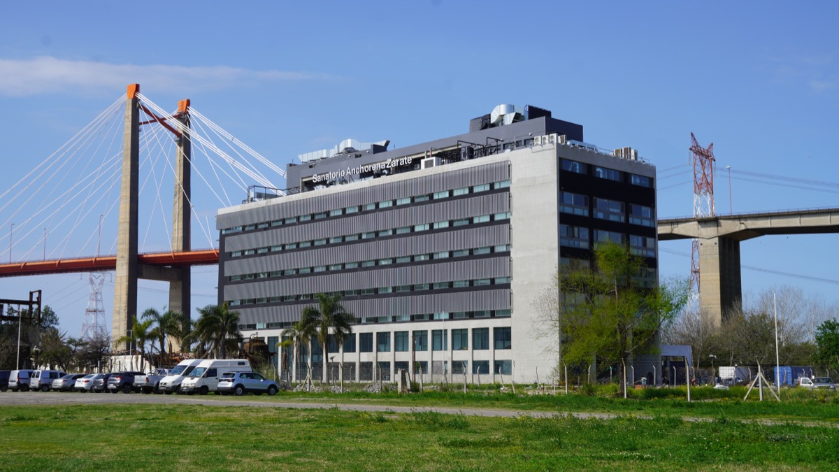 Fachada del Sanatorio Anchorena Zárate